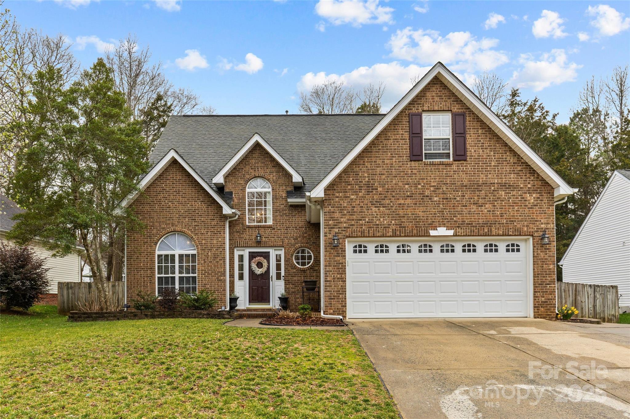 Lauren Glen St Nw, Concord, NC 28027