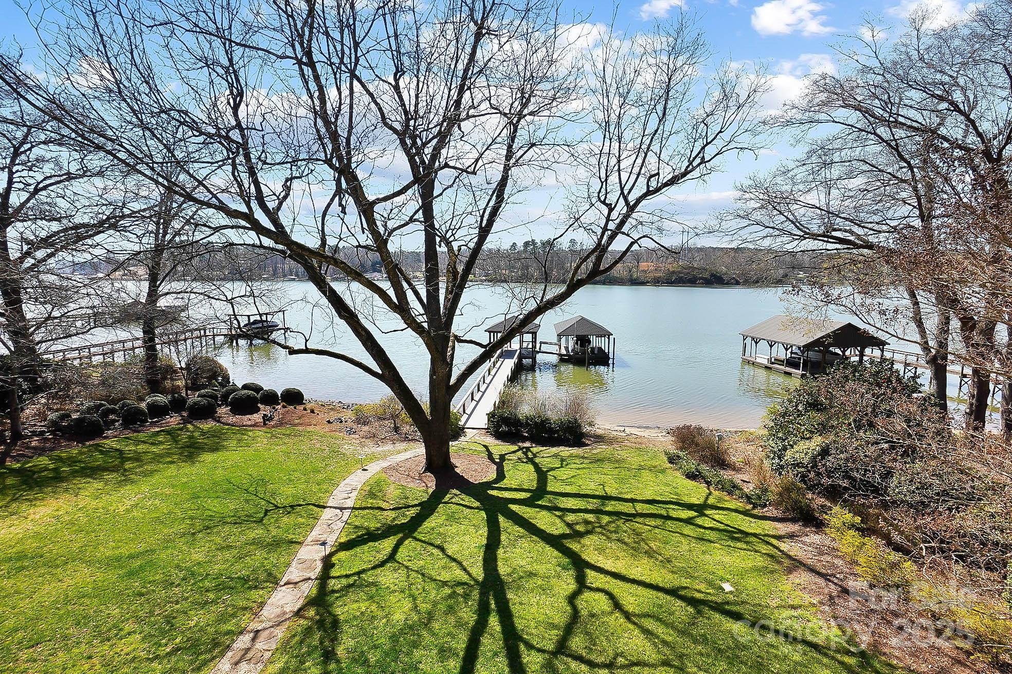 Amos Smith Rd, Charlotte, NC 28214