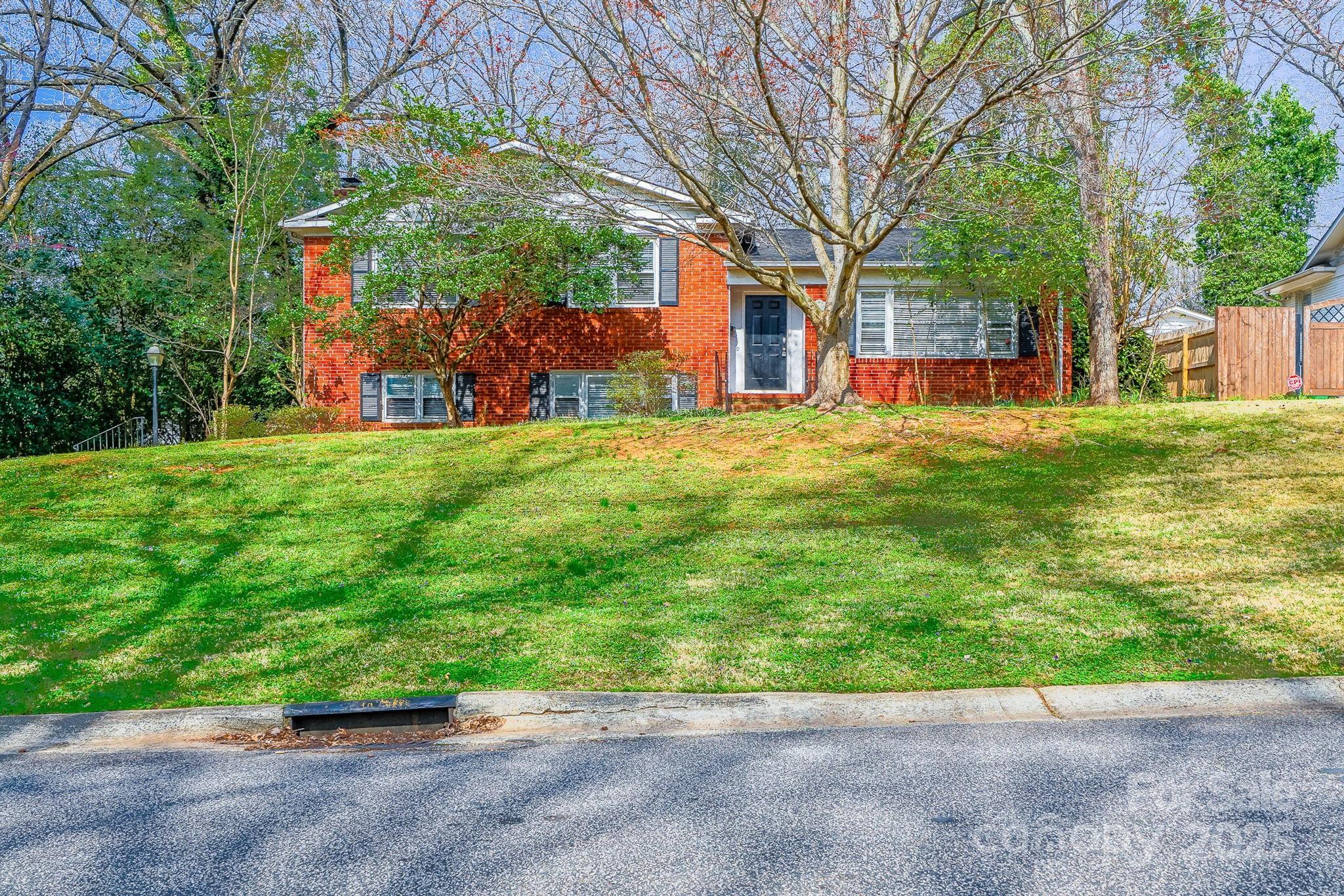 Seacroft Rd, Charlotte, NC 28210