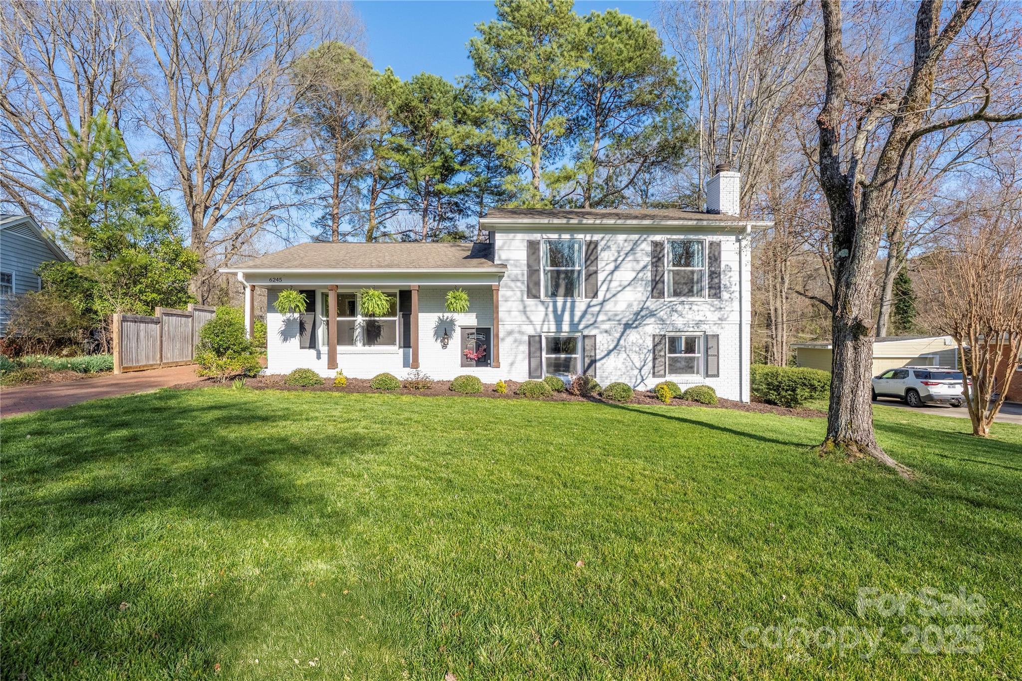 Wheeler Dr, Charlotte, NC 28211