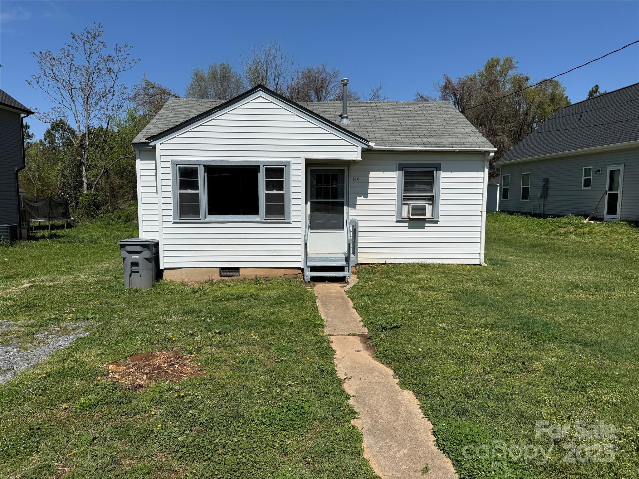 W Virginia Ave, Bessemer City, NC 28016