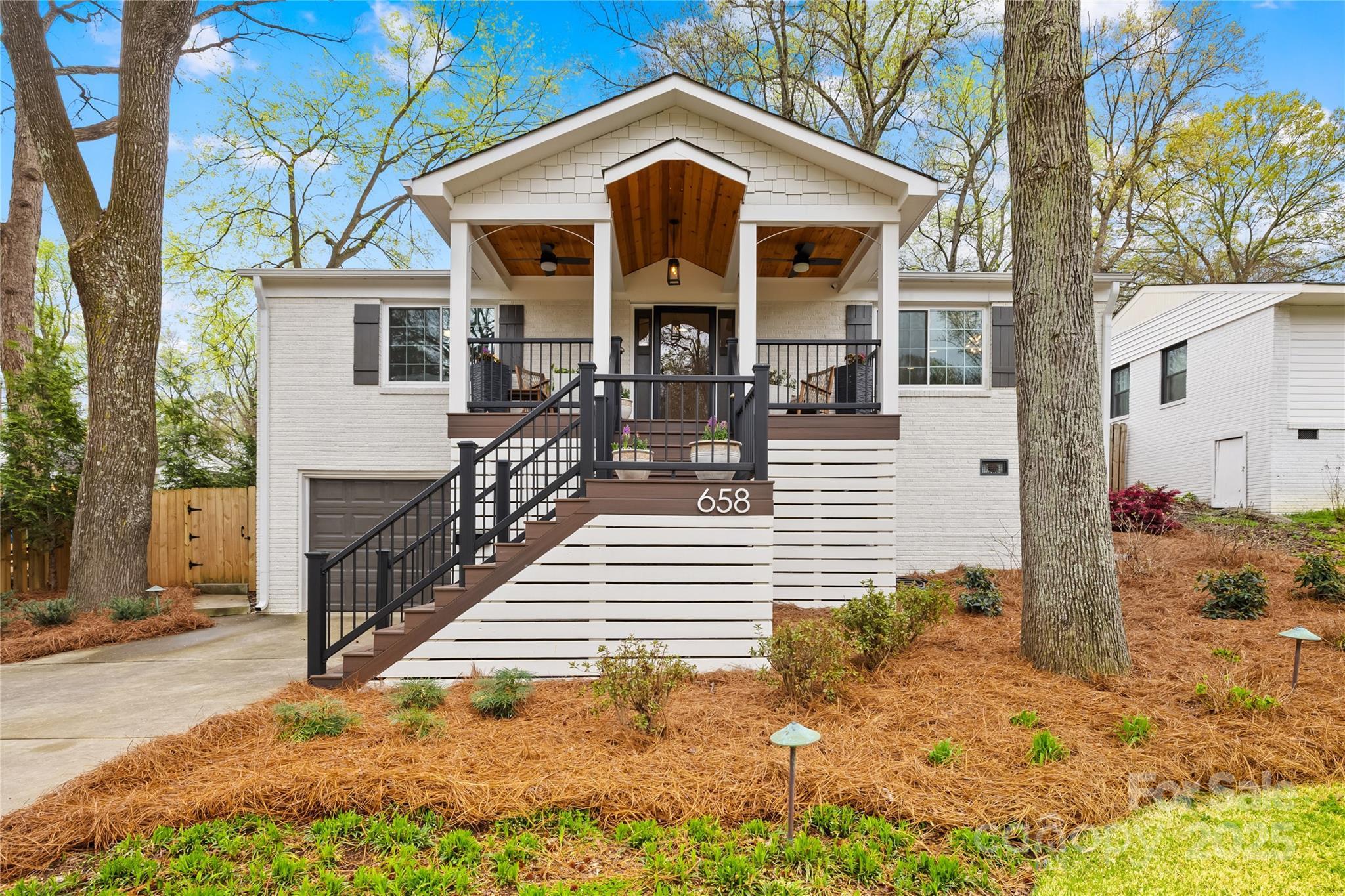 Manhasset Rd, Charlotte, NC 28209