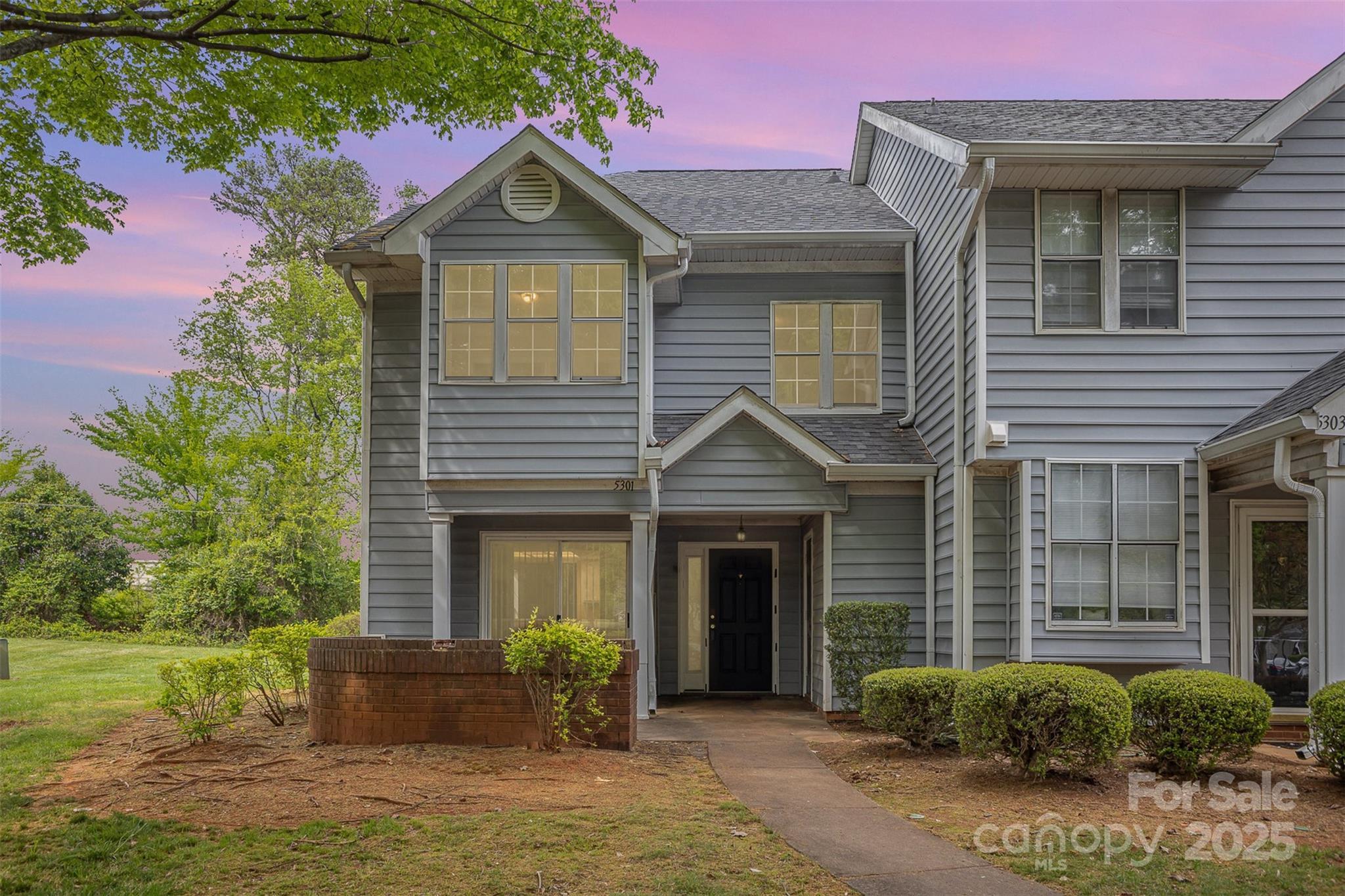 Amity Springs Dr, Charlotte, NC 28212