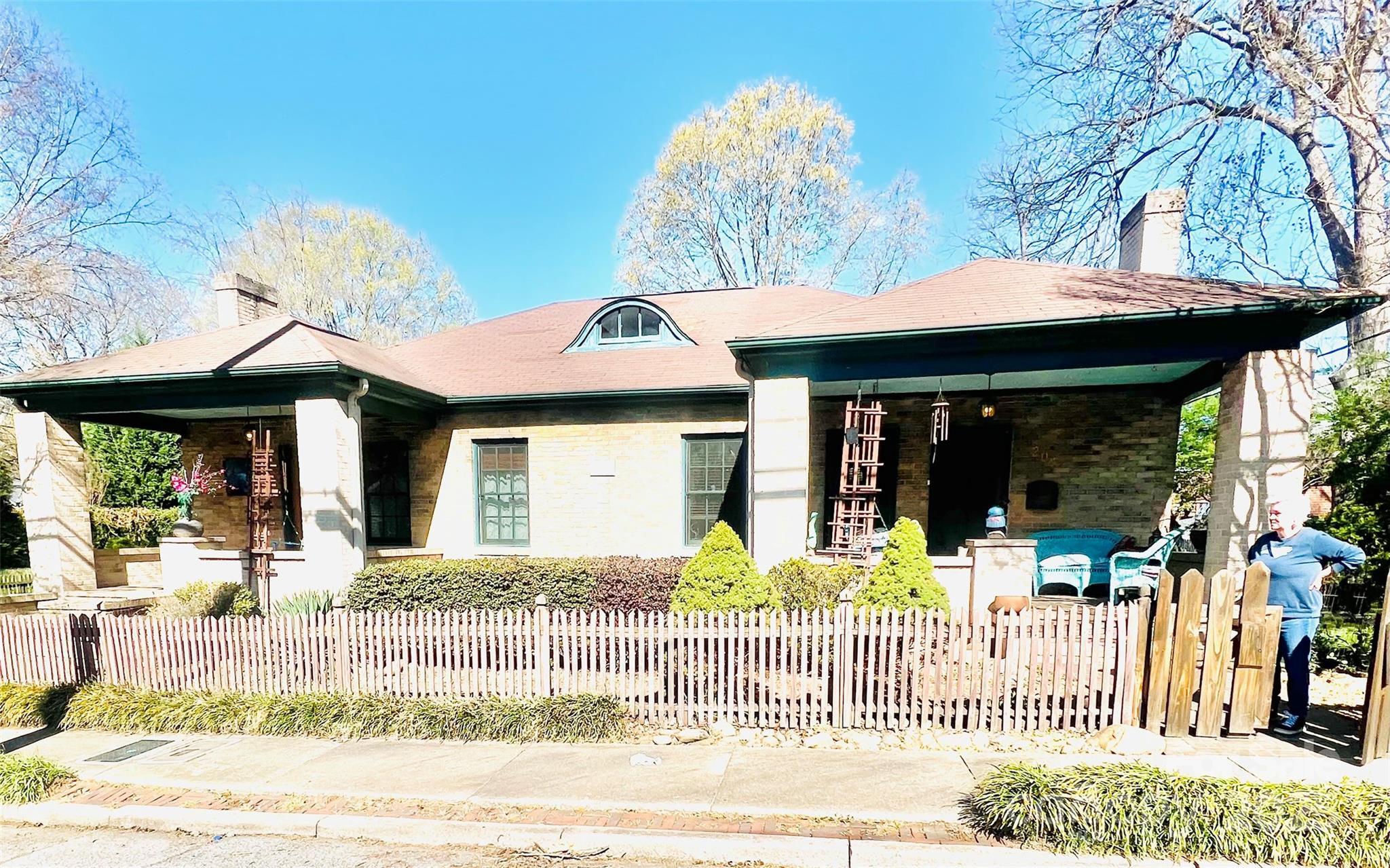 S Shaver St, Salisbury, NC 28144