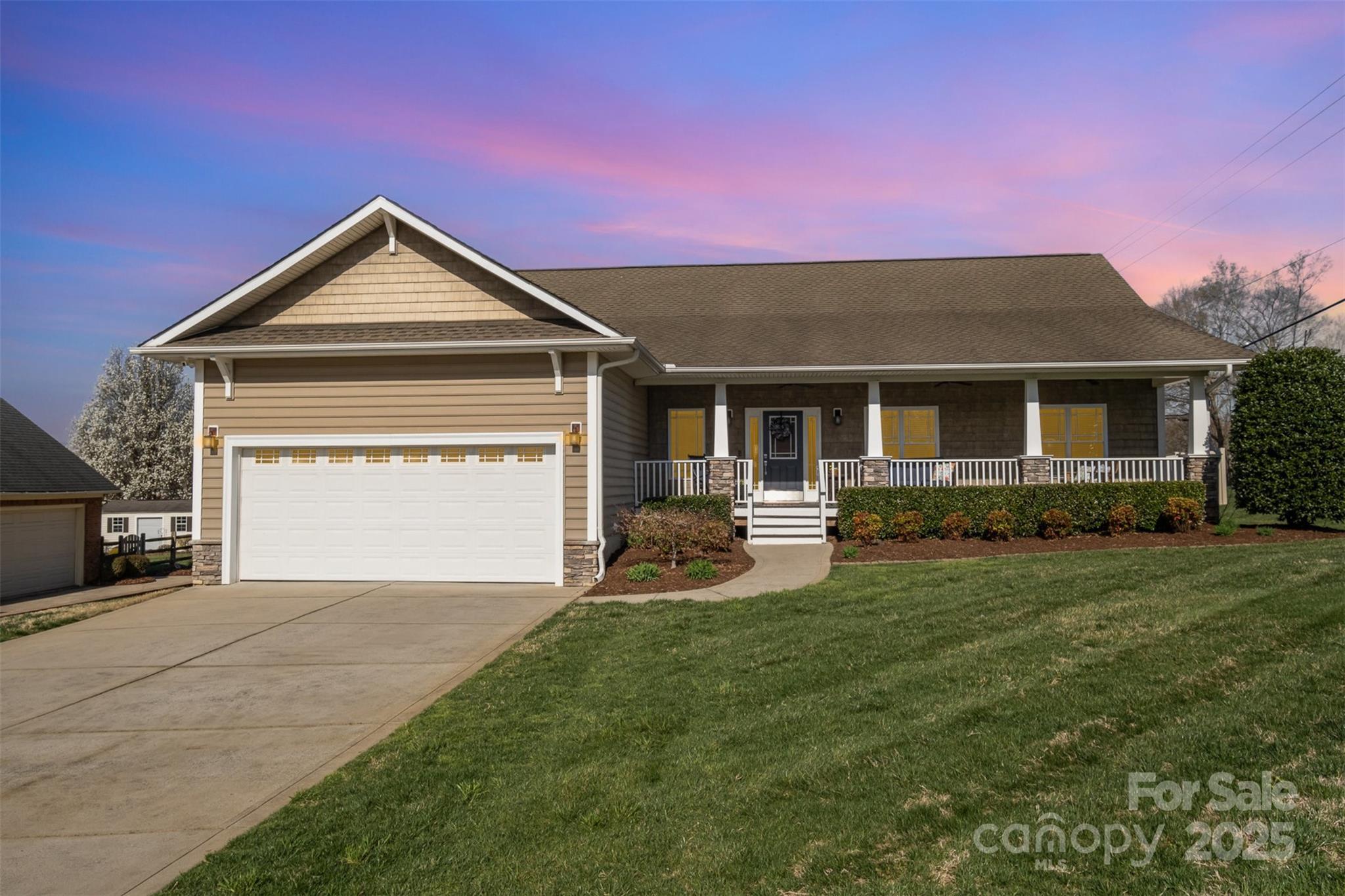 Deer Dr, Harrisburg, NC 28075