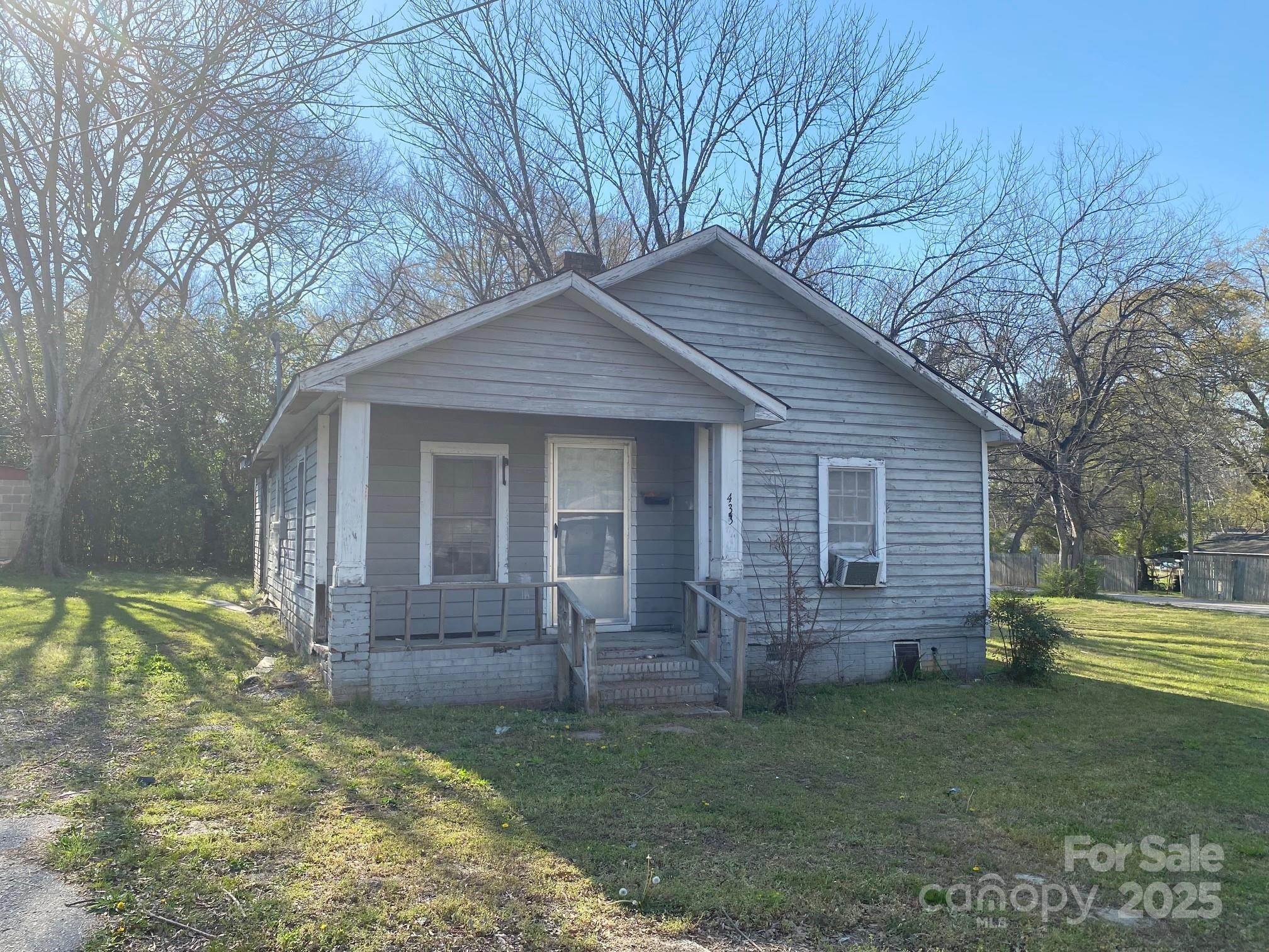Clinton Ave, Lancaster, SC 29720