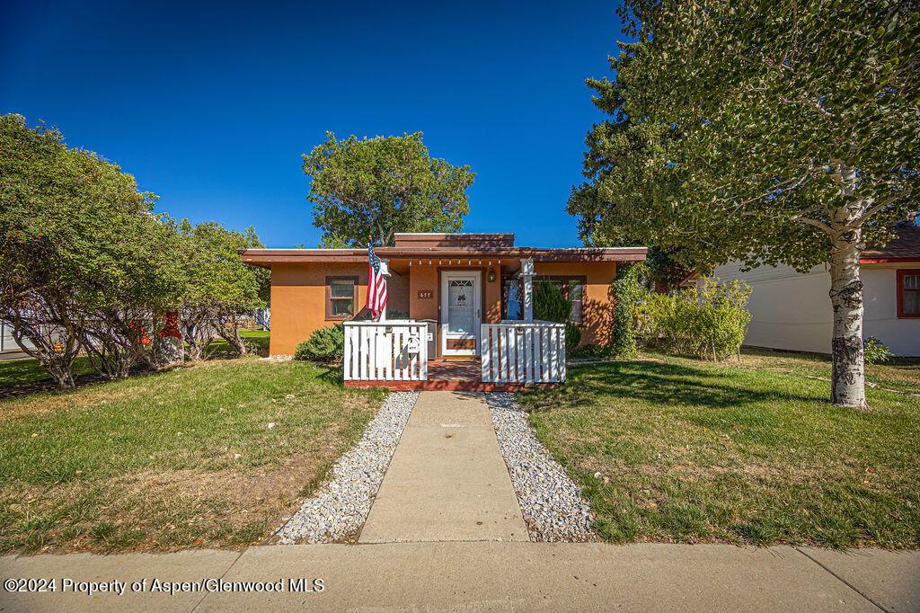 Russell St, Craig, CO 81625