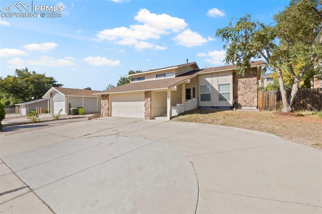 S Carefree Cir, Colorado Springs, CO 80917