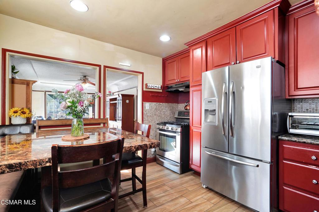 Geer St, Los Angeles, CA 90016