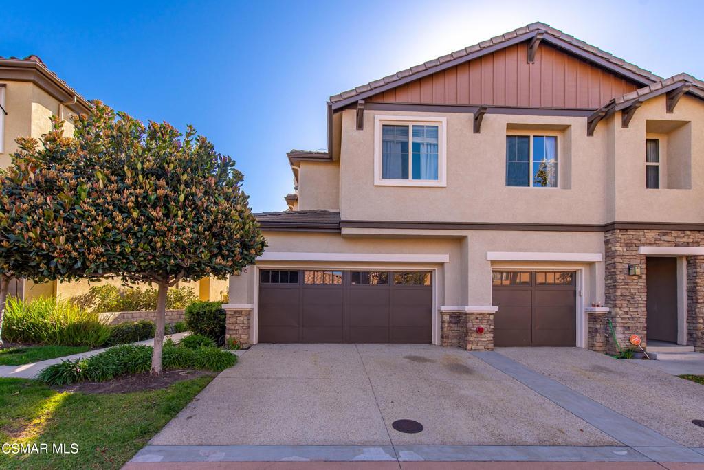 Simmons Way, Moorpark, CA 93021