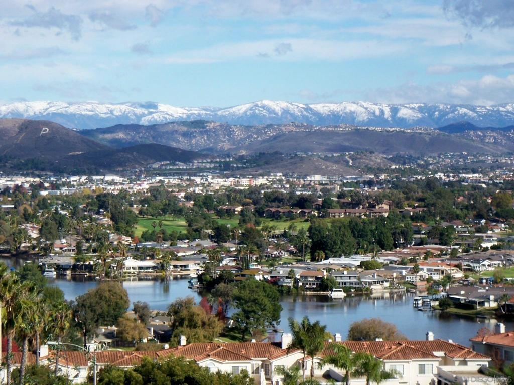 La Plaza Dr, San Marcos, CA 92078