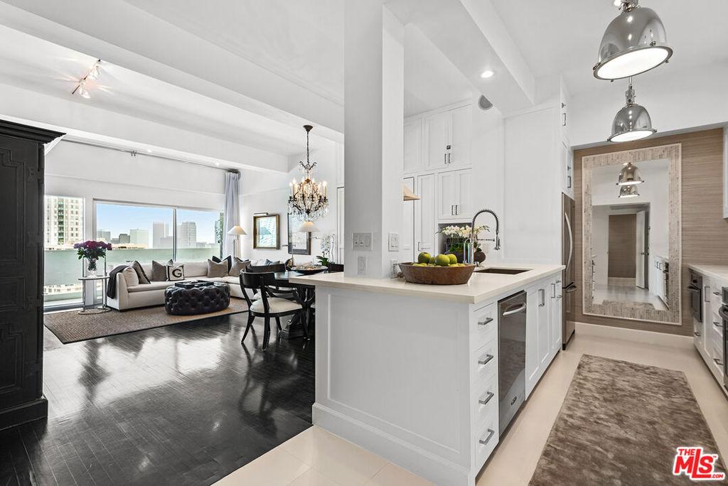 Catharine St, Philadelphia, PA 19143