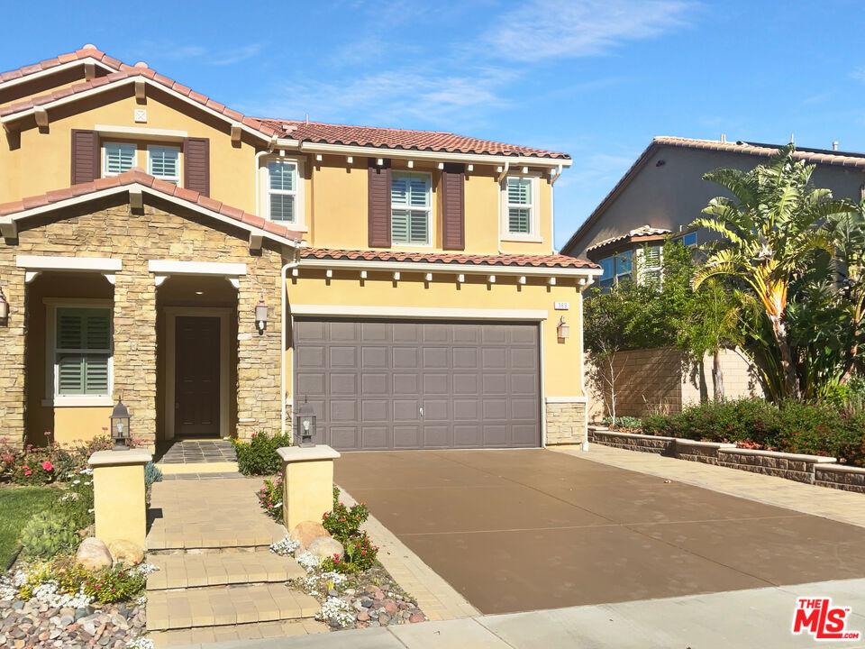 White Bark Ln, Simi Valley, CA 93065