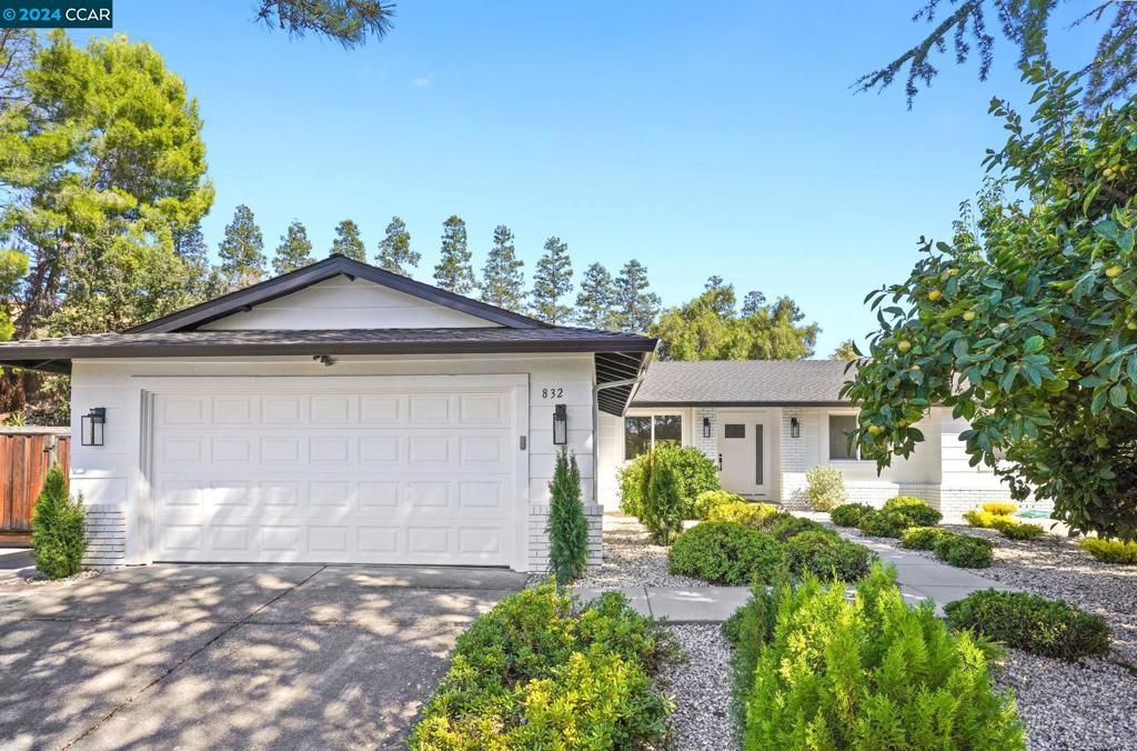 Savignon Ct, Clayton, CA 94517