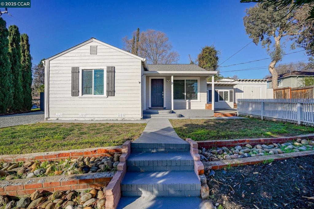 Blum Rd, Martinez, CA 94553