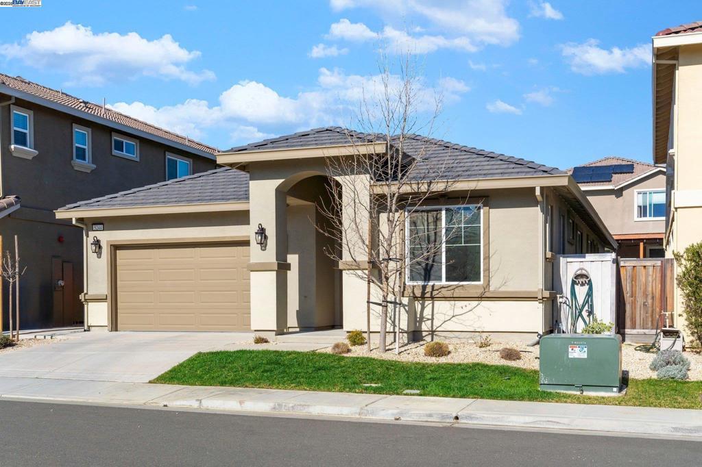 Comfrey St, Fairfield, CA 94534