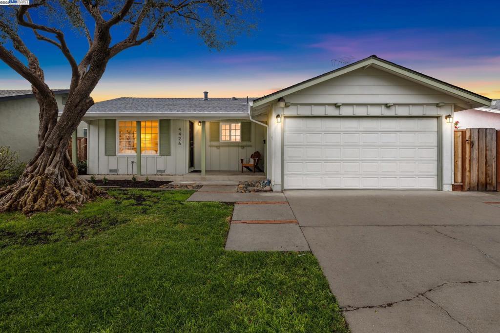 Bidwell Dr, Fremont, CA 94538