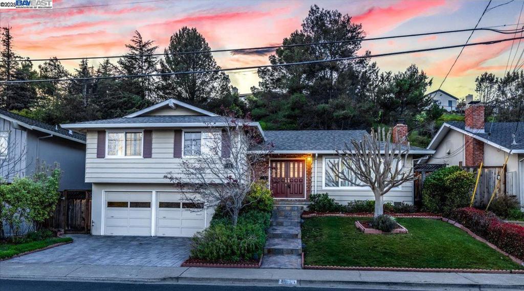 Heather Dr, San Carlos, CA 94070