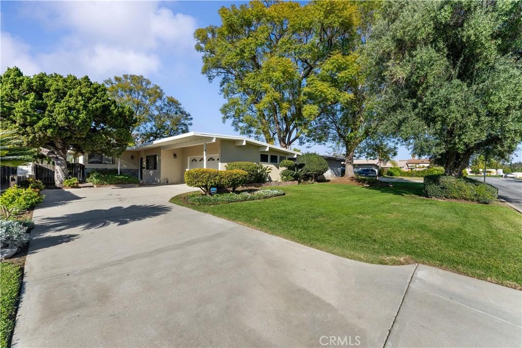 W Hollyvale St, Glendora, CA 91740