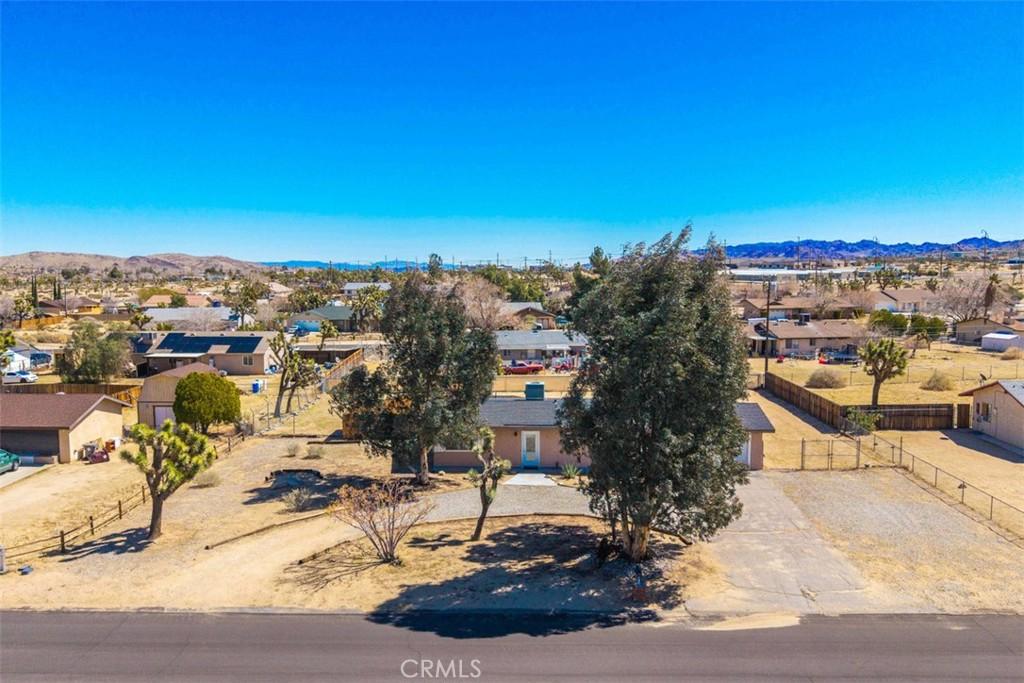 Hanford Ave, Yucca Valley, CA 92284