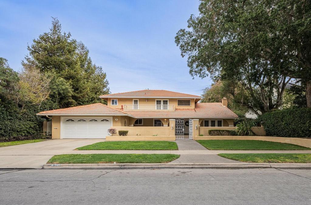 Santa Lucia Ave, Salinas, CA 93901