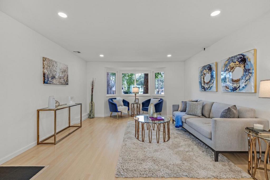 Bay St, Mountain View, CA 94041