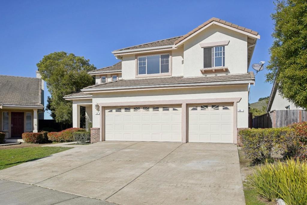 Driftwood Cir, Pacifica, CA 94044