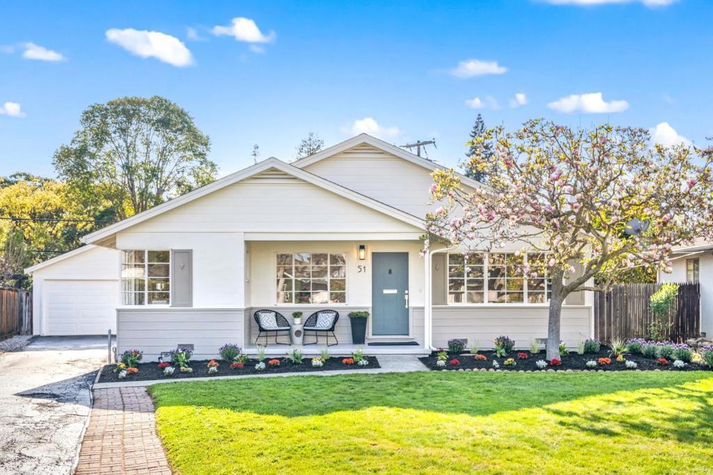 Tulip Ln, Palo Alto, CA 94303