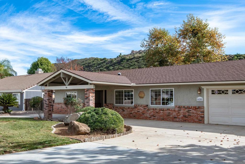 Arena Dr, Ramona, CA 92065