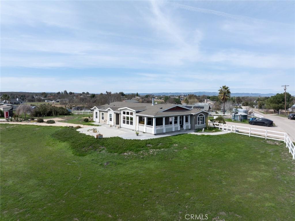 Champagne Ln, Paso Robles, CA 93446