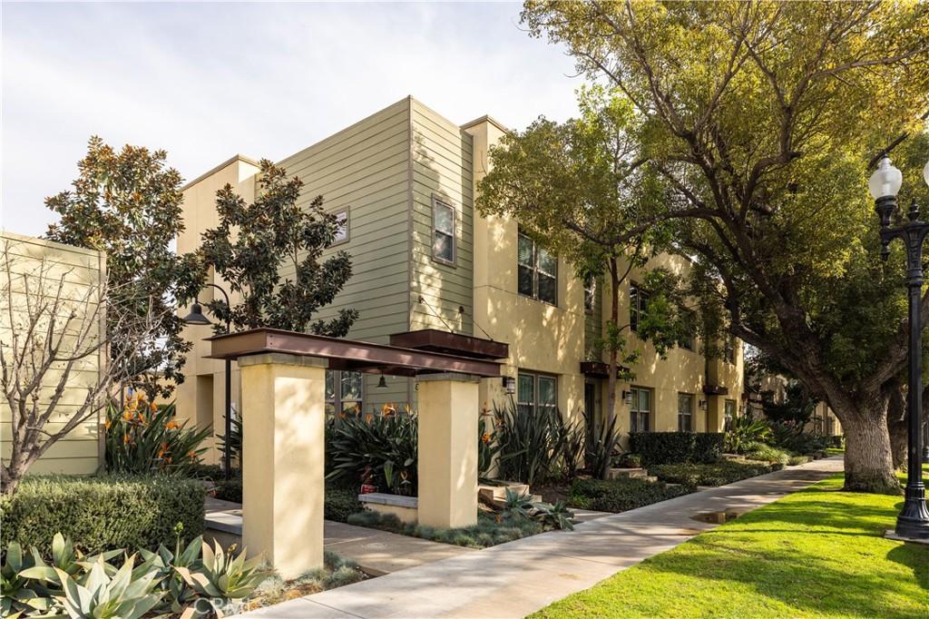N Garfield St, Santa Ana, CA 92701