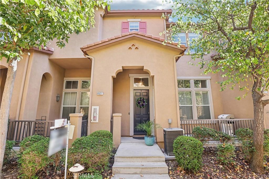 E Kendra Loop, Orange, CA 92867