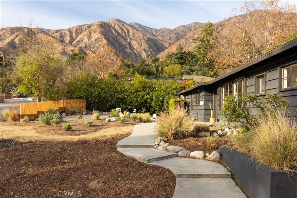 Grove St, Sierra Madre, CA 91024