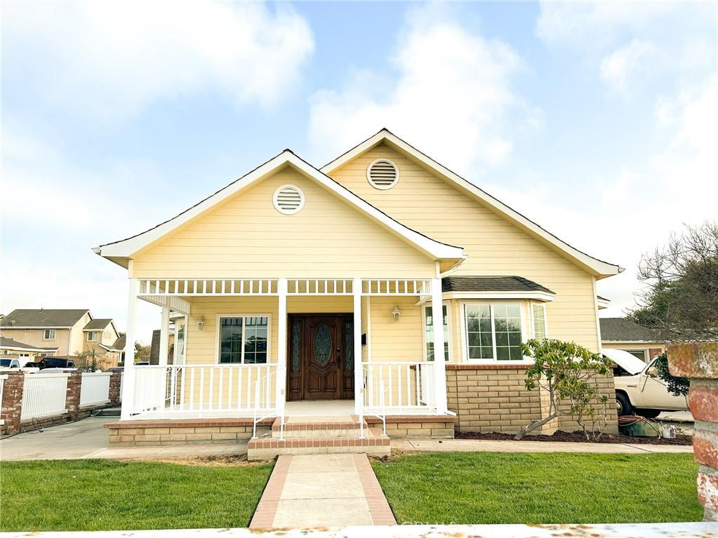 Pinal Ave, Santa Maria, CA 93455