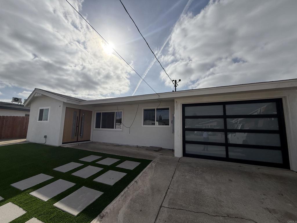 Triana St, San Diego, CA 92117