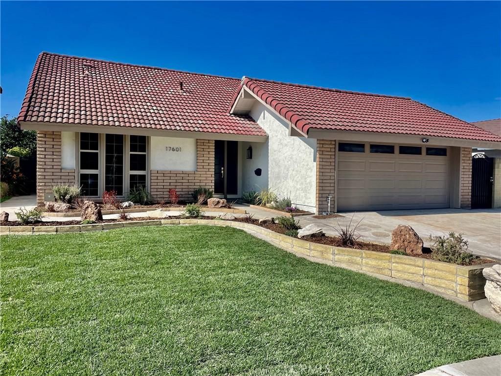 Leal Ave, Cerritos, CA 90703