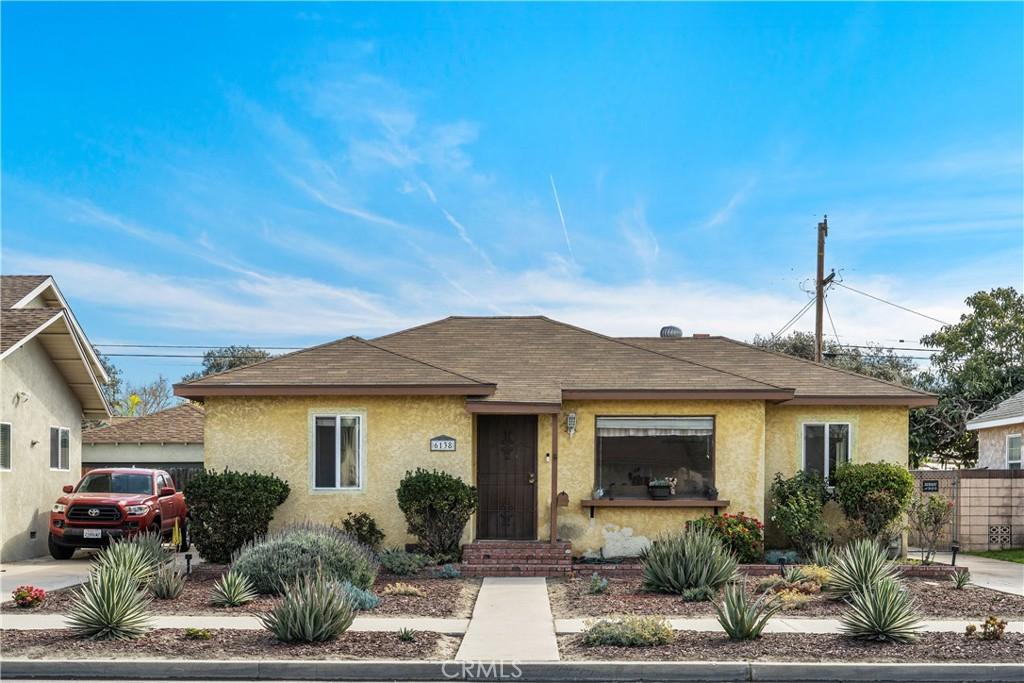 Pepperwood Ave, Lakewood, CA 90712