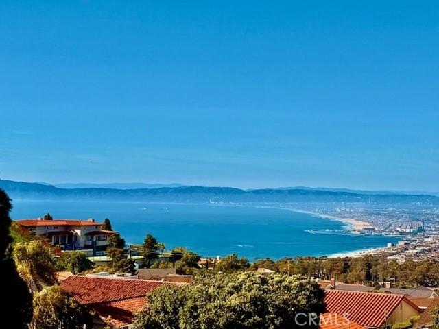 Capeswood Dr, Rancho Palos Verdes, CA 90275