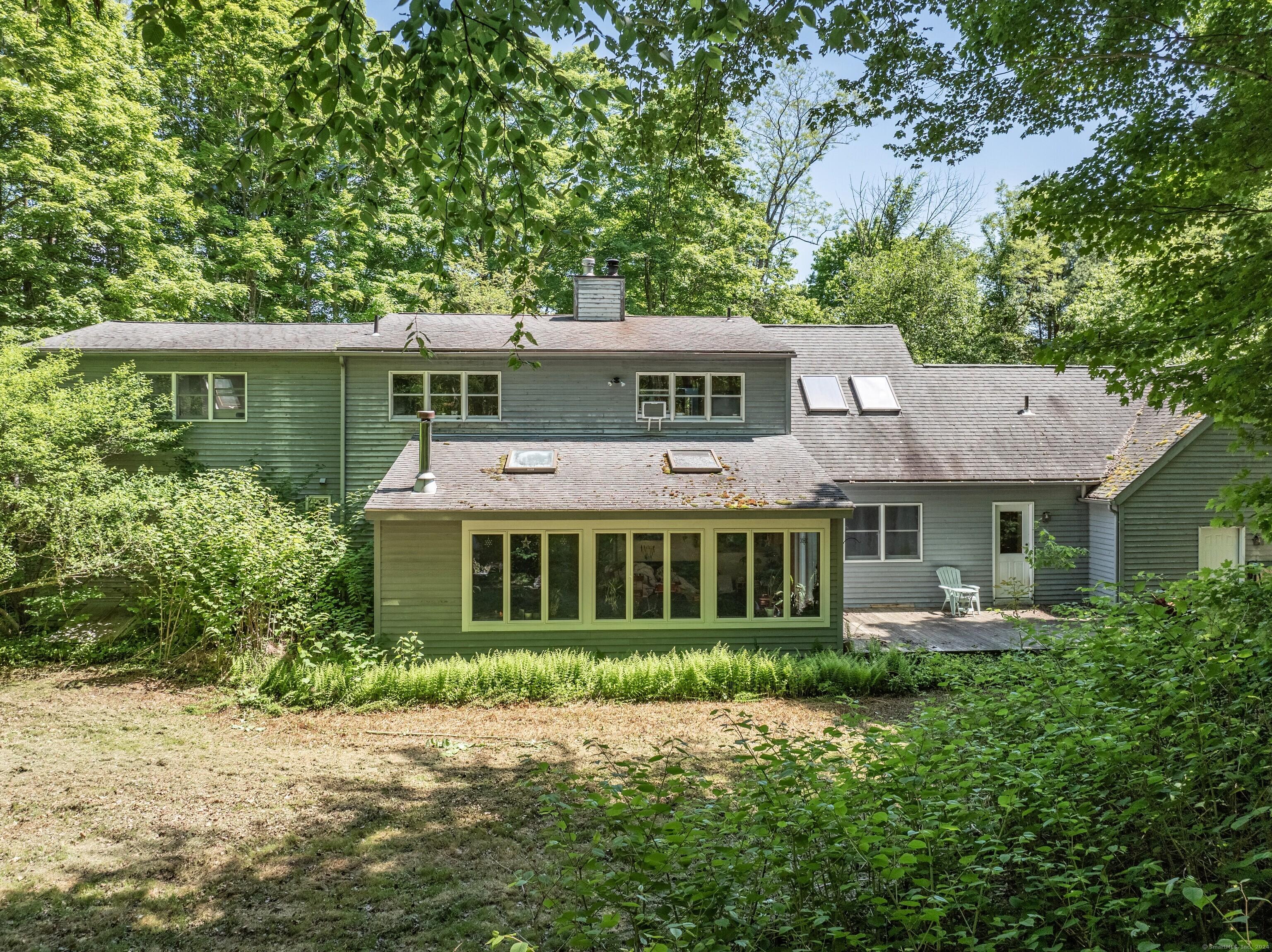 Hanks Hill Rd, Storrs Mansfield, CT 06268