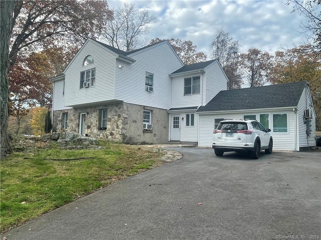 Cedar Crest Pl, Norwalk, CT 06854