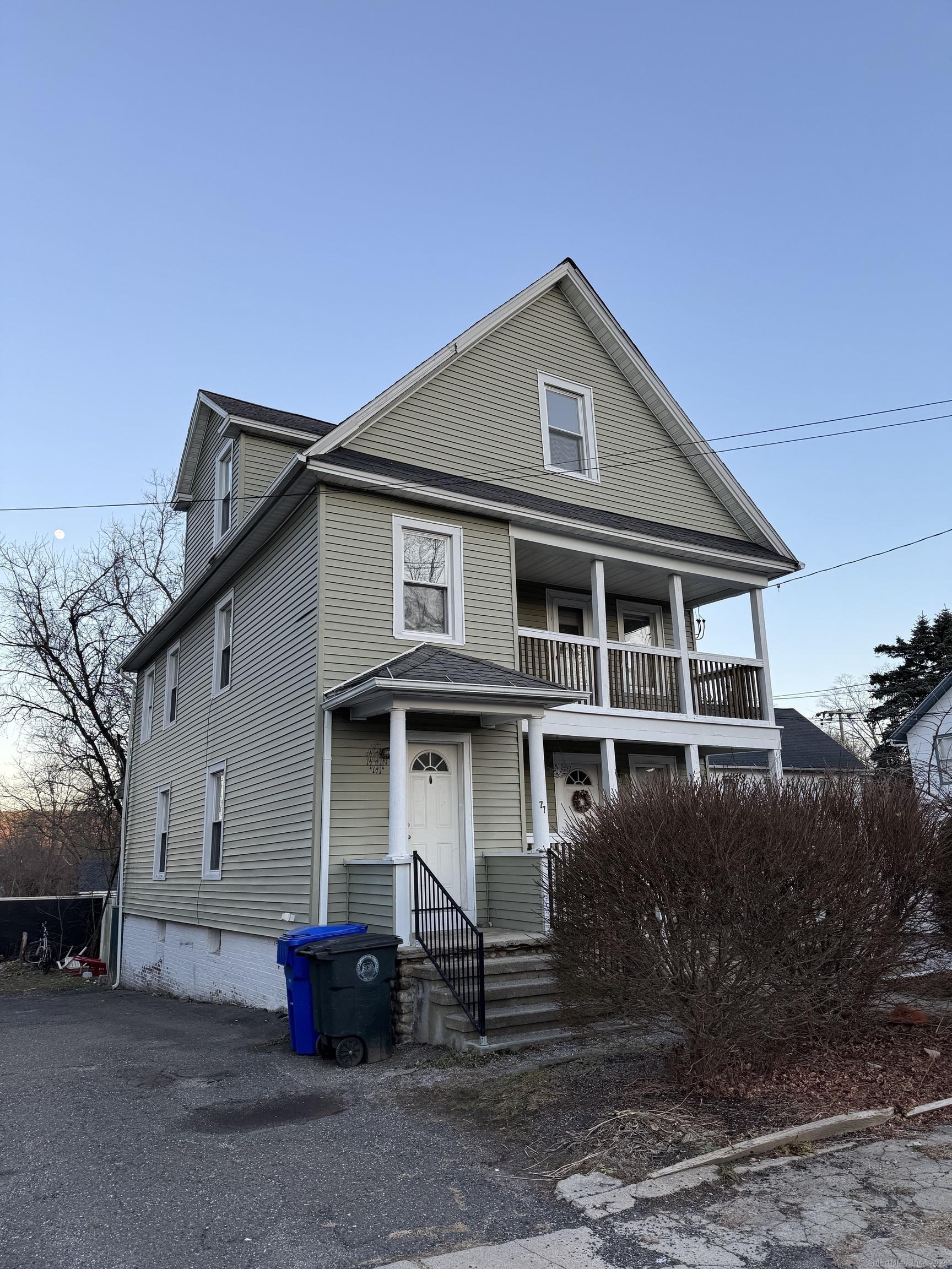 Lewis St, Torrington, CT 06790