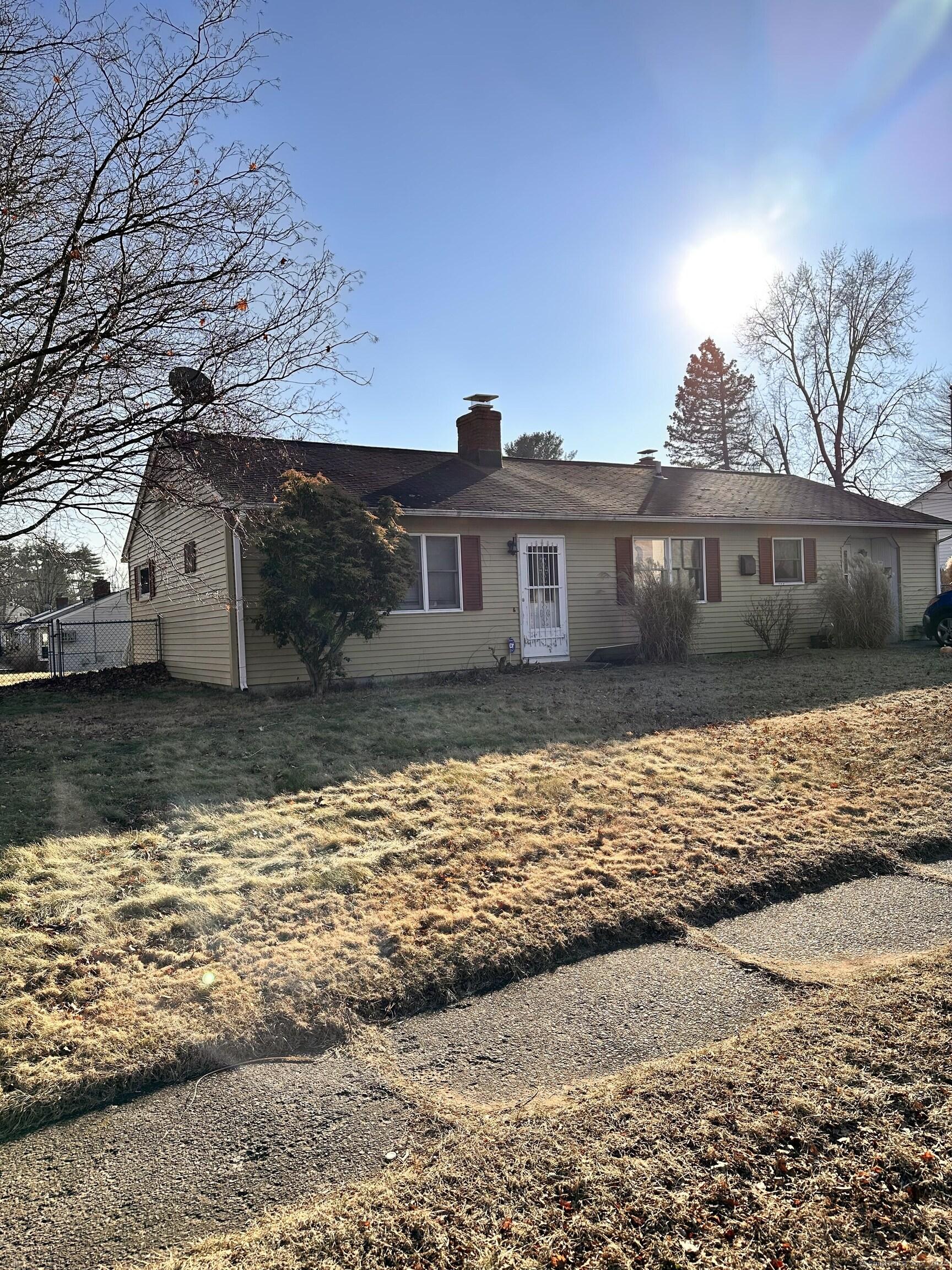 Brewer St, East Hartford, CT 06118