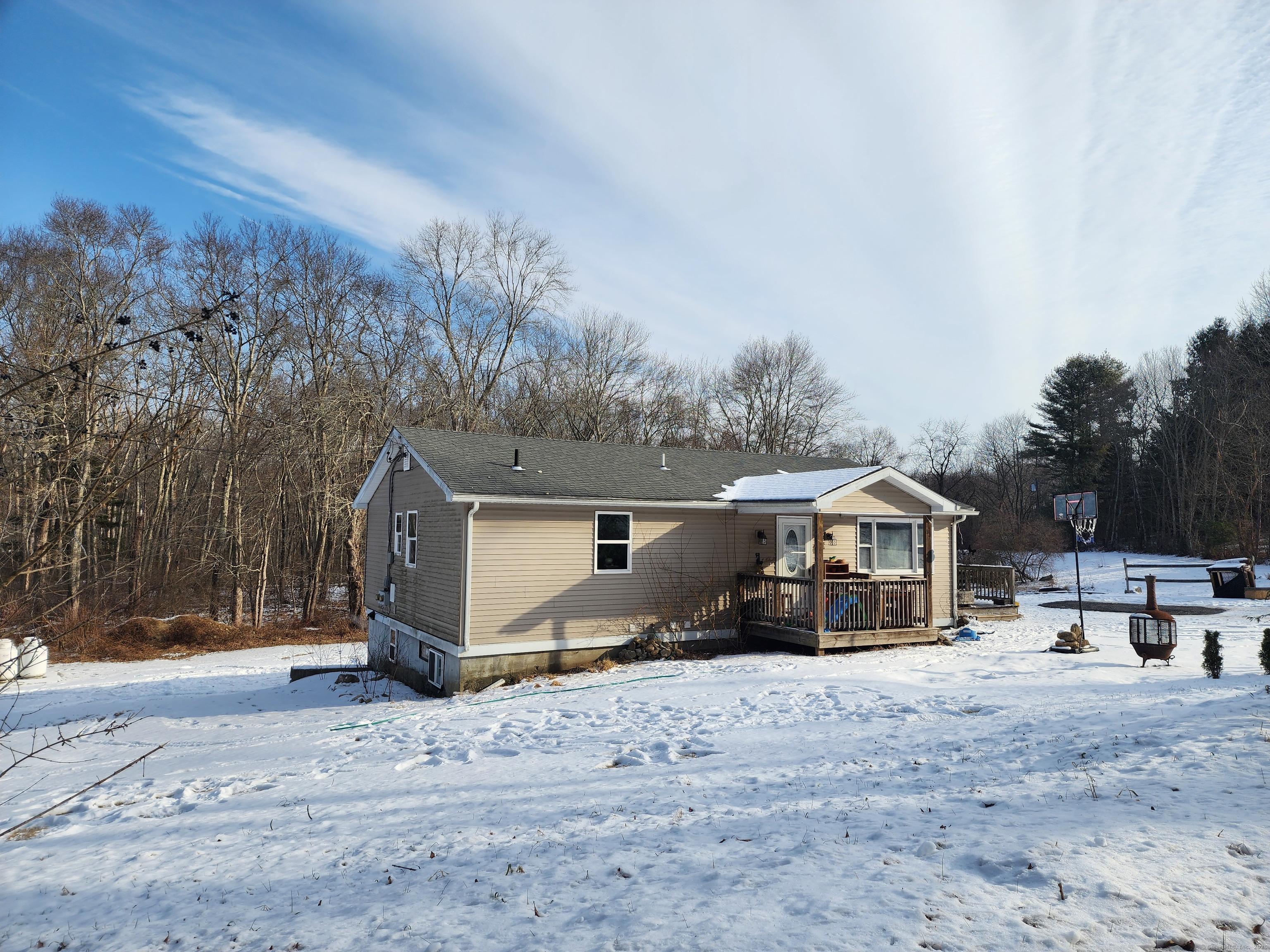 Bennett Pond Rd, Canterbury, CT 06331
