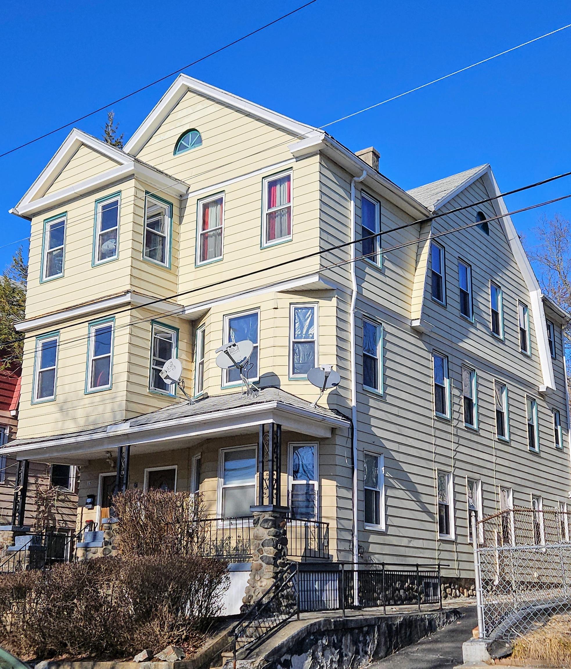 Eastwood Ave, Waterbury, CT 06705