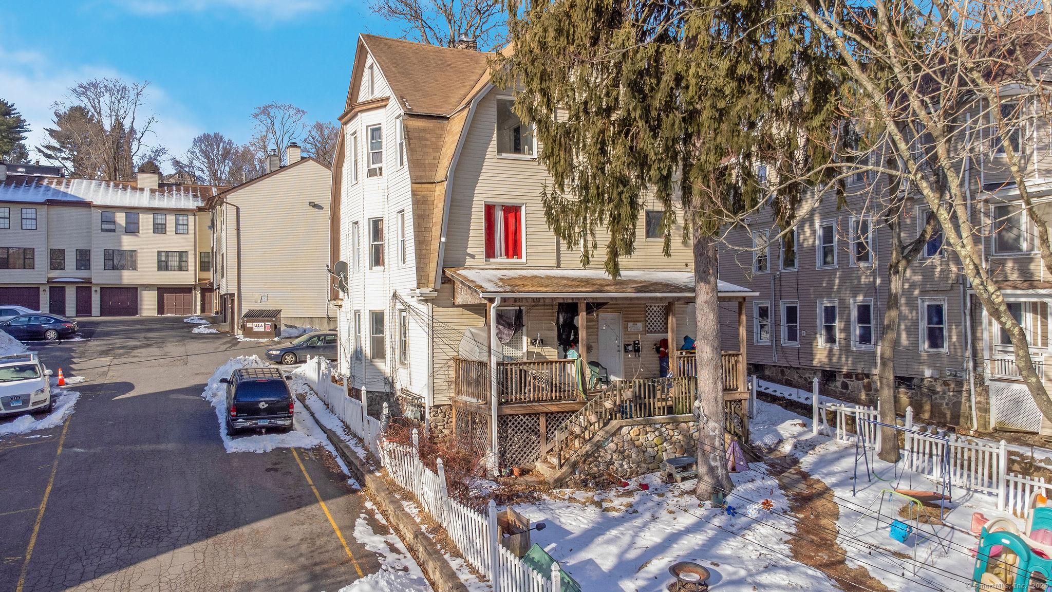 Draher St, Waterbury, CT 06708