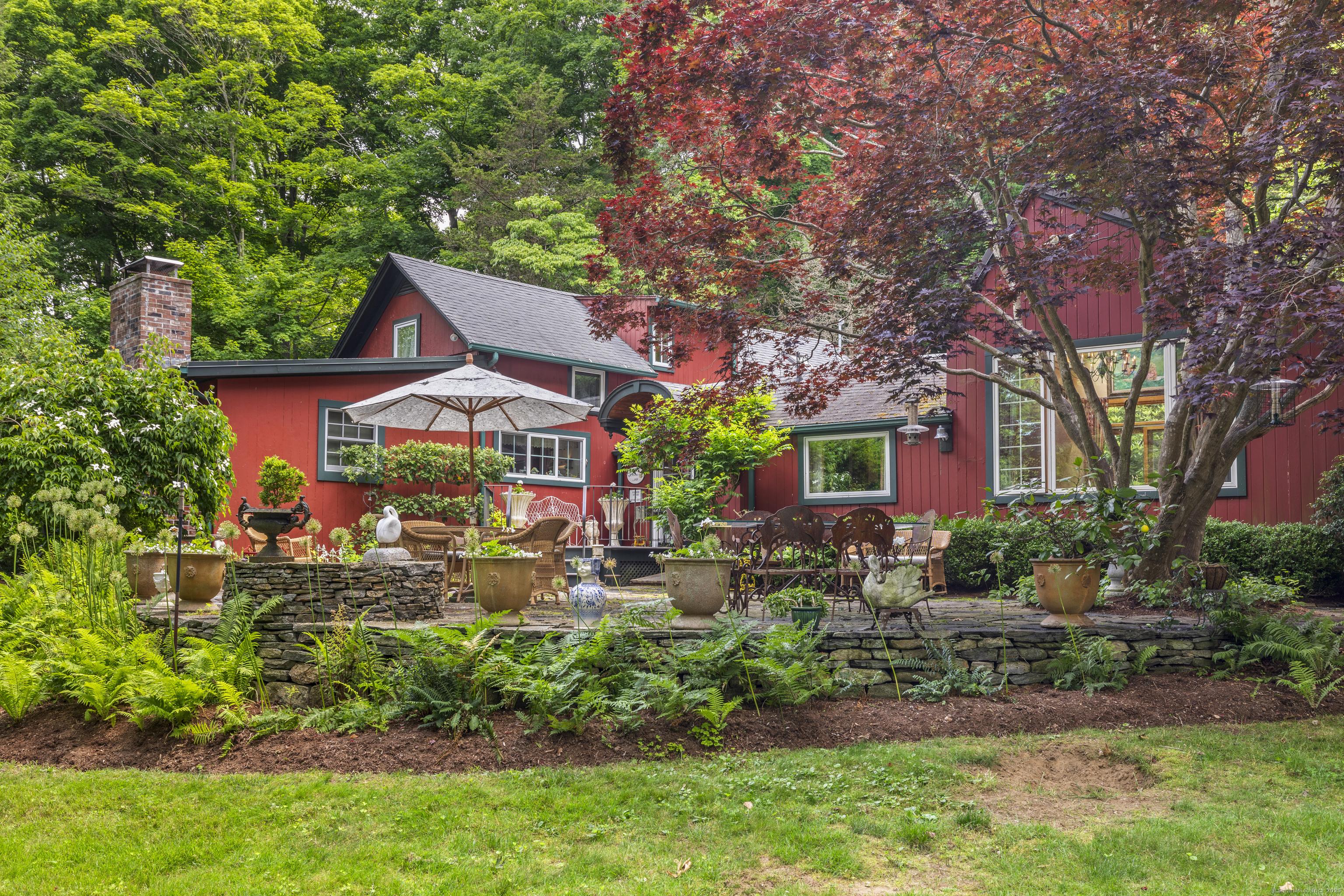 Laurel Rd, Essex, CT 06426