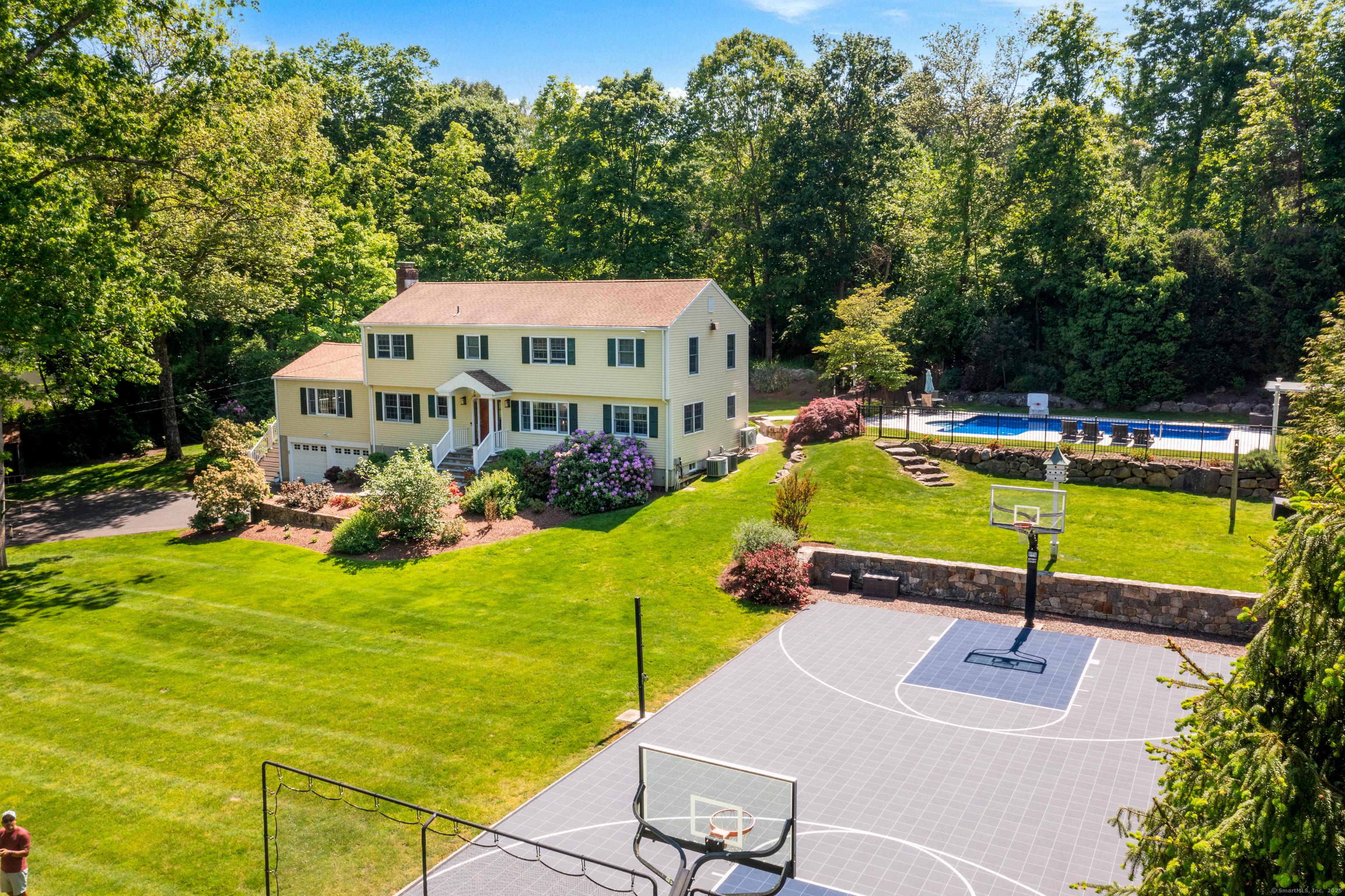 Wildwood Ln, Weston, CT 06883