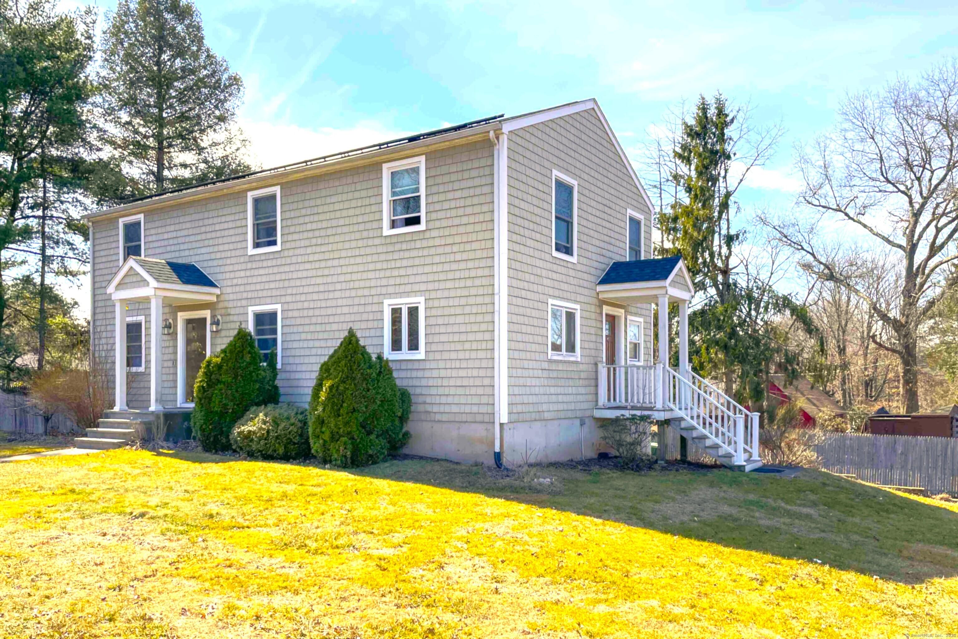 Edgewood Dr, Middletown, CT 06457