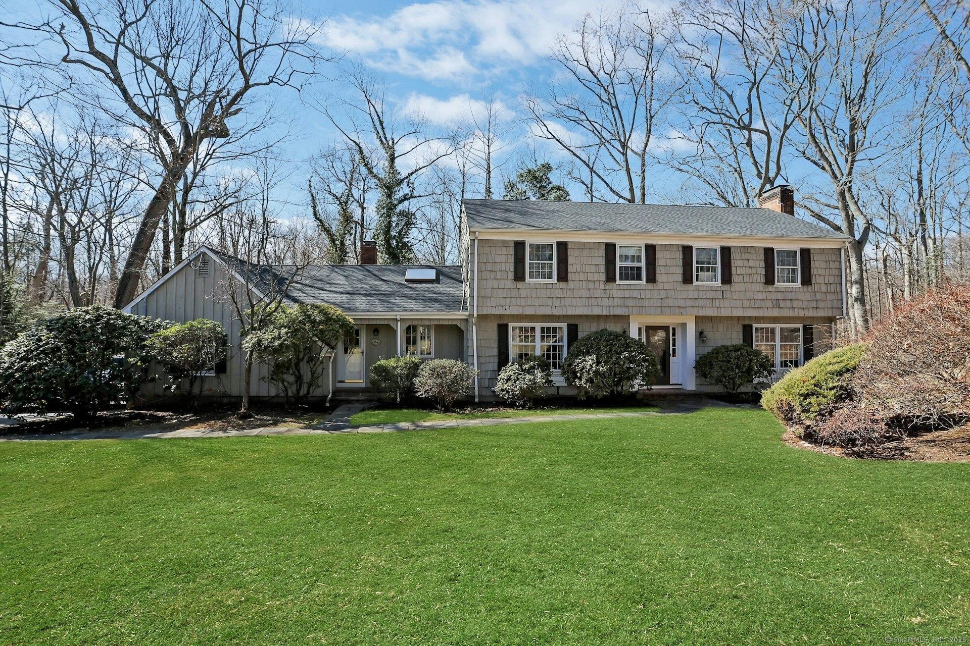 Lantern Ln, Darien, CT 06820