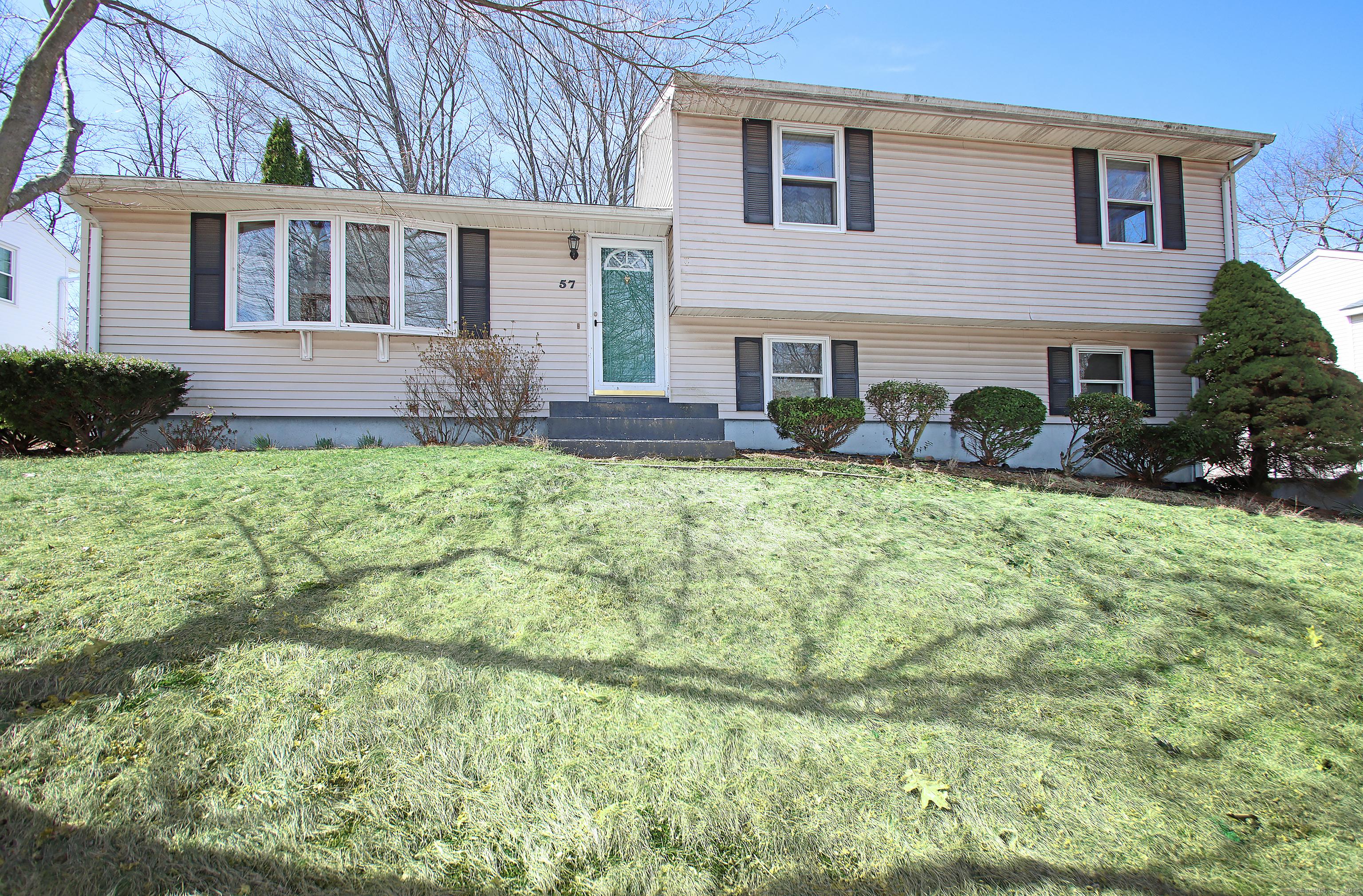 Heather Hts, Meriden, CT 06450